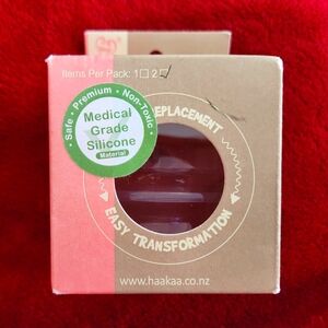 NIB Haakaa Silicone Bottle Anti-colic Nipple replacement, size L, 2 pack